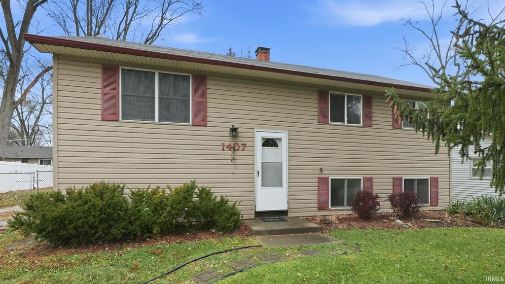 1407 Melbourne Drive, New Haven, IN 46774