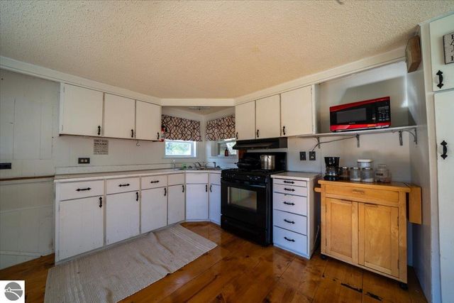 2564 National City Road, Hale, MI 48739