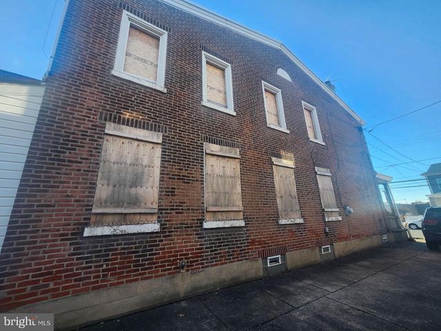 4709 ASHBURNER ST, Philadelphia, PA 19136
