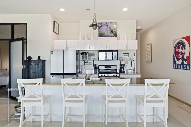 5601 Smetana Drive 512, Minnetonka, MN 55343