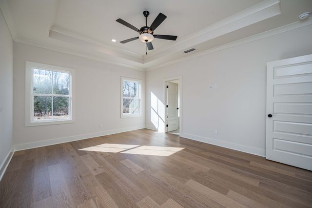 525 McGrath Dr, Smyrna, TN 37167