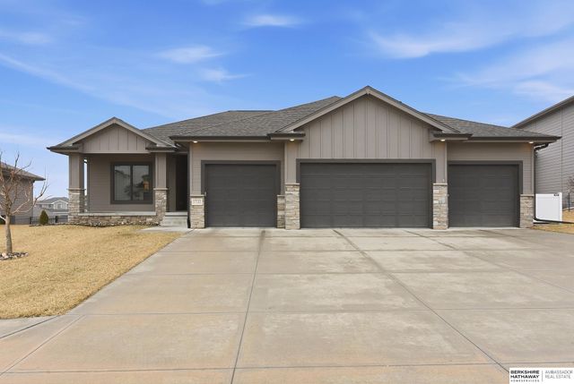 17122 Potter Street, Bennington, NE 68007