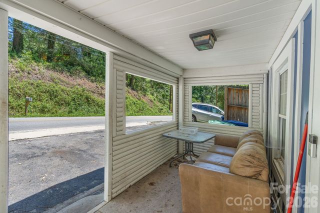 43 Candler School Road, Candler, NC 28715