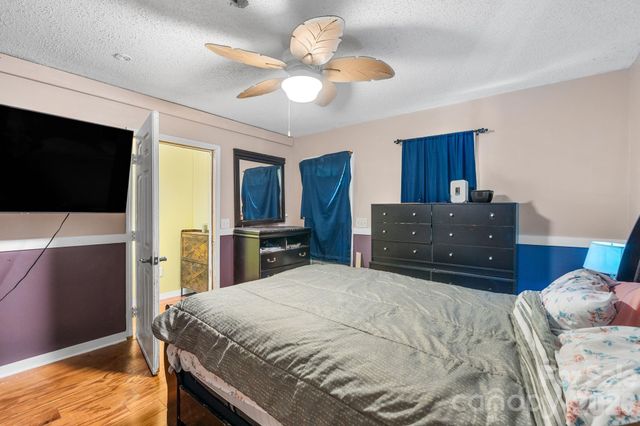 43 Candler School Road, Candler, NC 28715