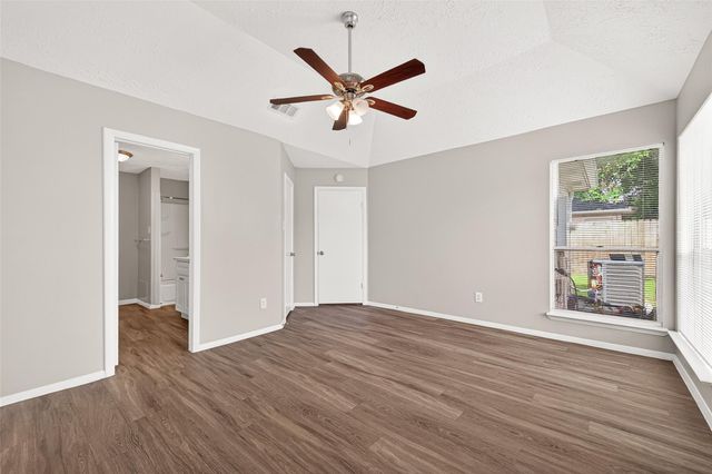 13215 Vista Oro Drive, Houston, TX 77041