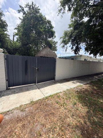 6645 Sheridan Street, Hollywood, FL 33024
