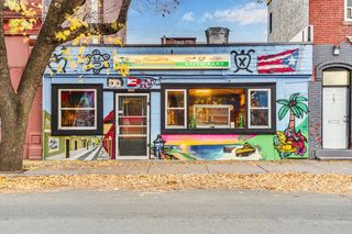 389 Main St, Holyoke, MA 01040