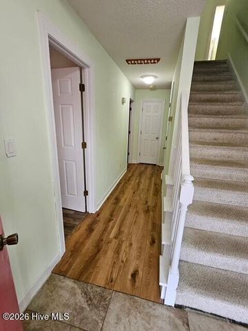 567 Ridge Drive, Winterville, NC 28590