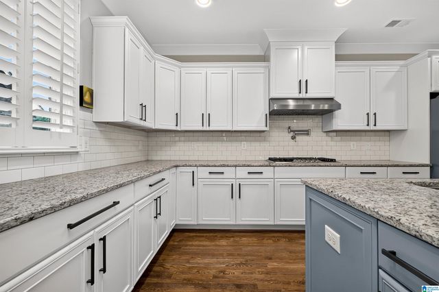 766 HAMPDEN PLACE CIRCLE, Vestavia Hills, AL 35242
