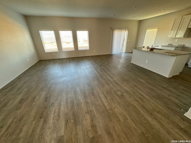 2040 Palmer Pl, Converse, TX 78109