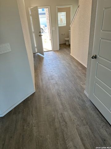 2040 Palmer Pl, Converse, TX 78109