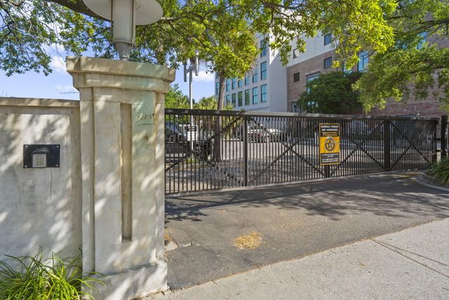 517 King Street 7, Charleston, SC 29403