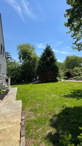 18 Baldwin St, Worcester, MA 01604