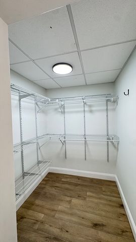 18 Baldwin St, Worcester, MA 01604