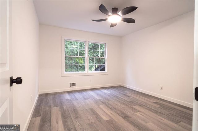 69 N Hearn Road, Ellenwood, GA 30294