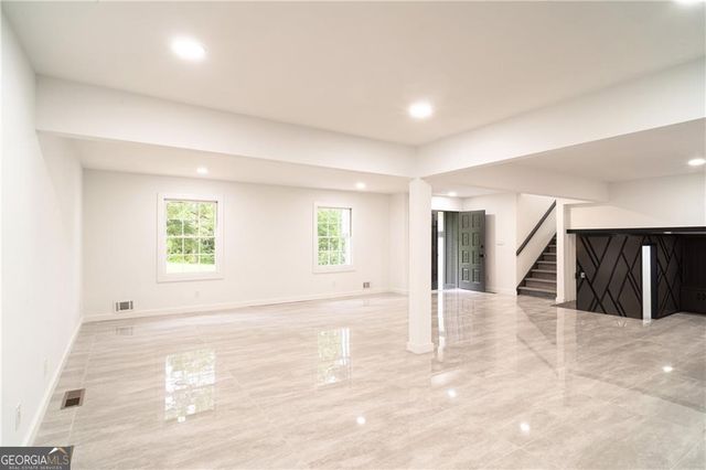 69 N Hearn Road, Ellenwood, GA 30294