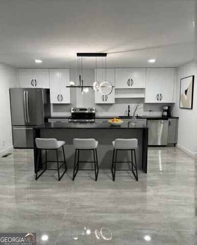 69 N Hearn Road, Ellenwood, GA 30294