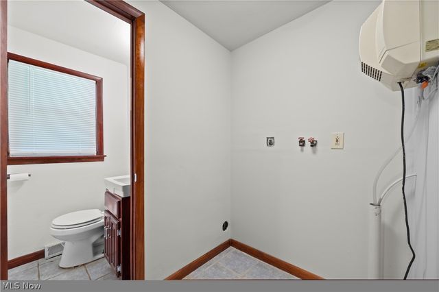 4905 Pinewood Drive, Sheffield Lake, OH 44054
