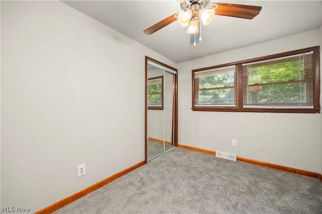 4905 Pinewood Drive, Sheffield Lake, OH 44054