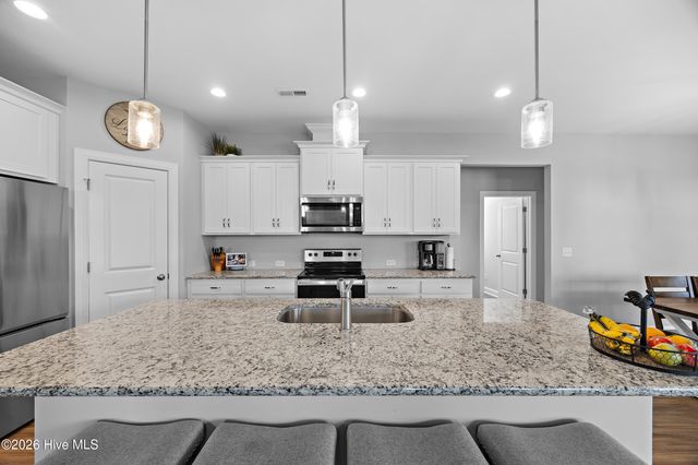 274 Langston Road, Hampstead, NC 28443