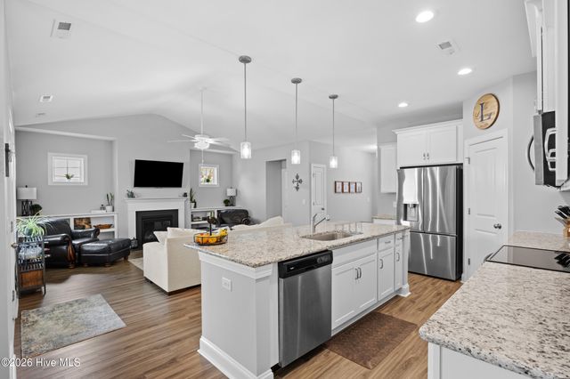 274 Langston Road, Hampstead, NC 28443
