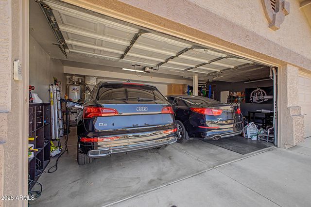 1843 E APPALOOSA Road, Gilbert, AZ 85296