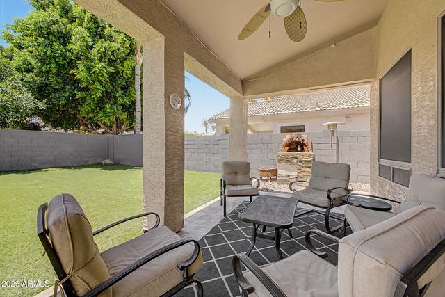 1843 E APPALOOSA Road, Gilbert, AZ 85296