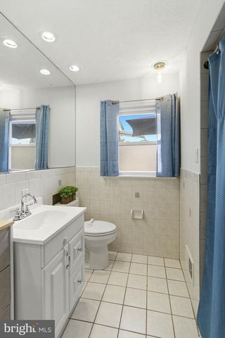 20 KENWOOD TER, Hamilton, NJ 08610
