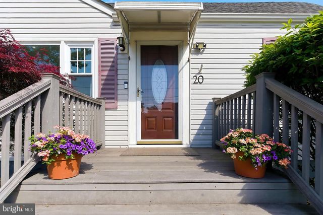 20 KENWOOD TER, Hamilton, NJ 08610