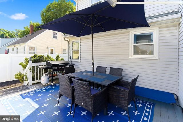 20 KENWOOD TER, Hamilton, NJ 08610