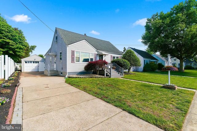 20 KENWOOD TER, Hamilton, NJ 08610