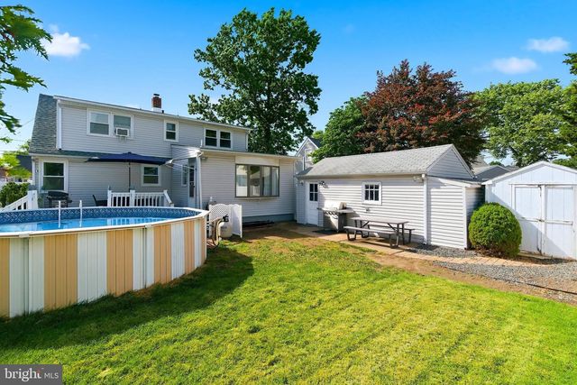 20 KENWOOD TER, Hamilton, NJ 08610
