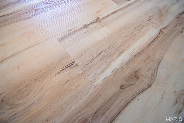 30 TARPON Court, Florissant, MO 63033