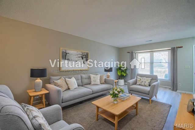 30 TARPON Court, Florissant, MO 63033