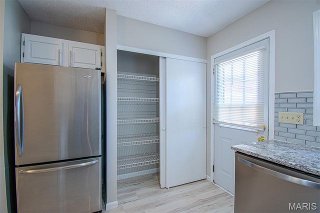 30 TARPON Court, Florissant, MO 63033