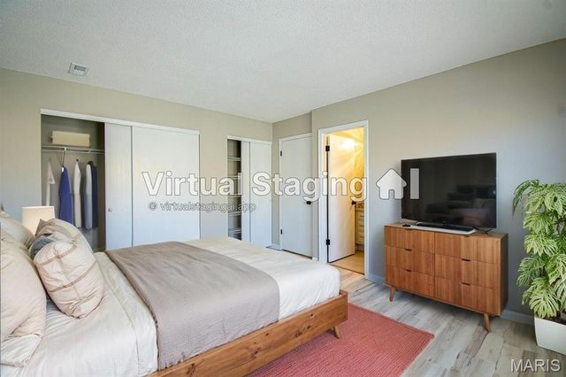 30 TARPON Court, Florissant, MO 63033