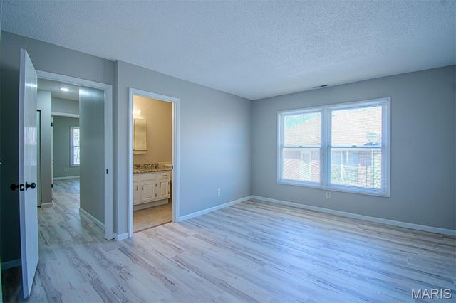 30 TARPON Court, Florissant, MO 63033