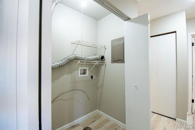 30 TARPON Court, Florissant, MO 63033