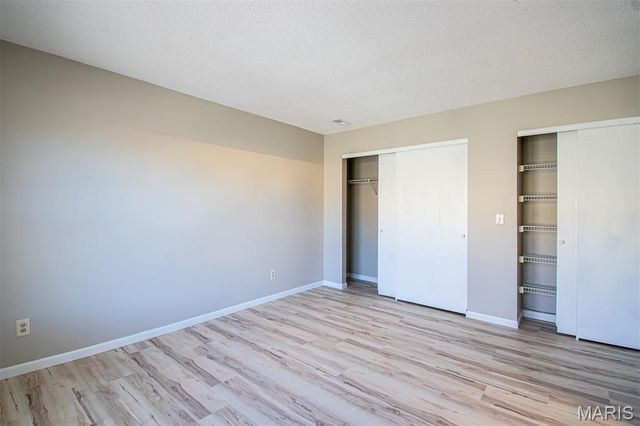 30 TARPON Court, Florissant, MO 63033