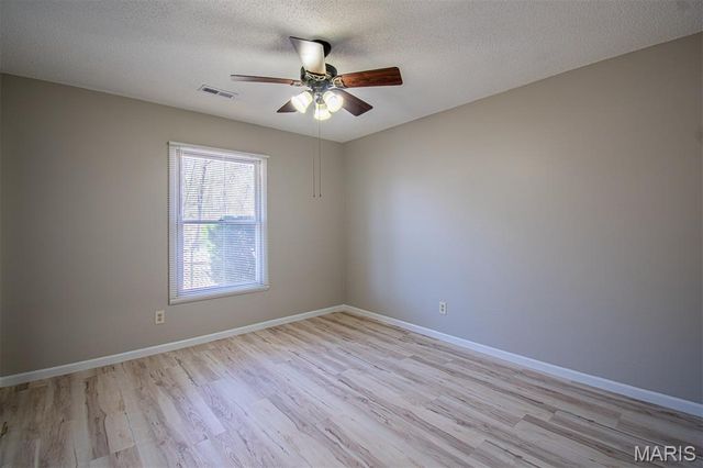 30 TARPON Court, Florissant, MO 63033