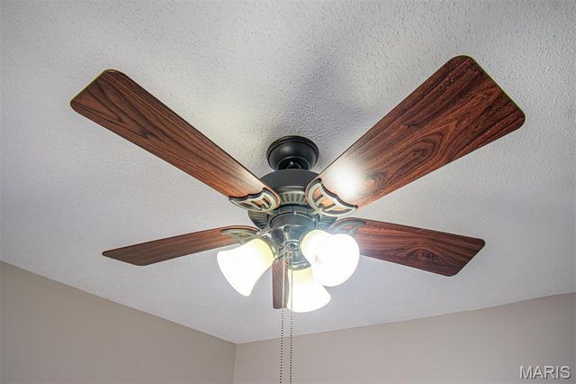 30 TARPON Court, Florissant, MO 63033