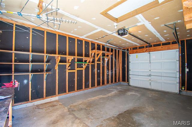 30 TARPON Court, Florissant, MO 63033