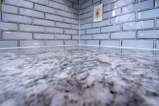 30 TARPON Court, Florissant, MO 63033