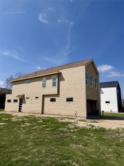 1120 Miller Road, Sealy, TX 77474