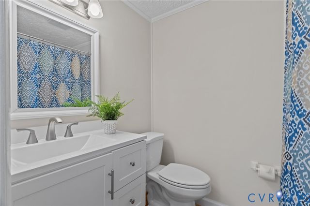 67 Deer Dr, Gum Spring, VA 23065