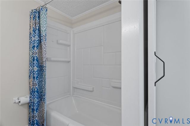 67 Deer Dr, Gum Spring, VA 23065