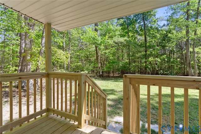 67 Deer Dr, Gum Spring, VA 23065