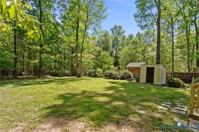 67 Deer Dr, Gum Spring, VA 23065
