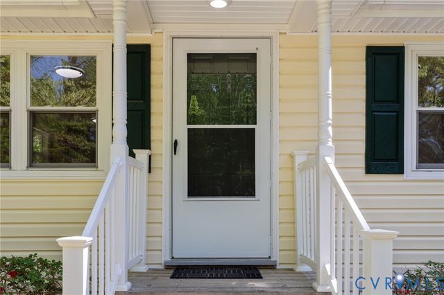 67 Deer Dr, Gum Spring, VA 23065