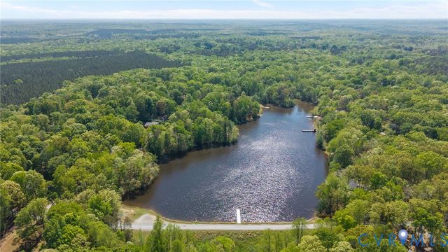 67 Deer Dr, Gum Spring, VA 23065
